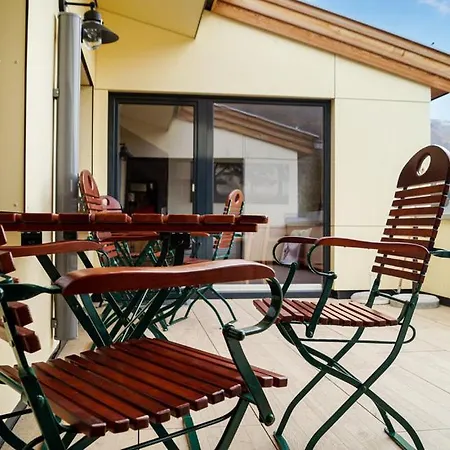 Naviser Hutte